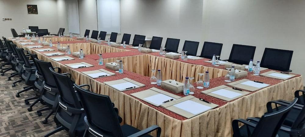 Hayat Al Riyadh Hotel Exterior foto